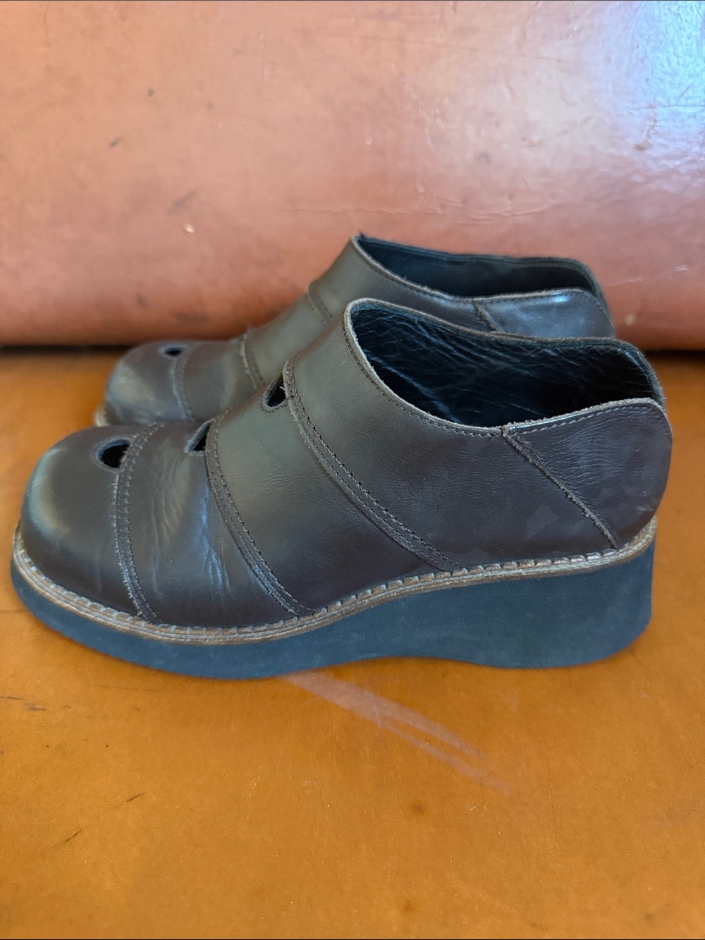 Dark Brown Leather Platform Clog Shoes - Picture 3 of 7